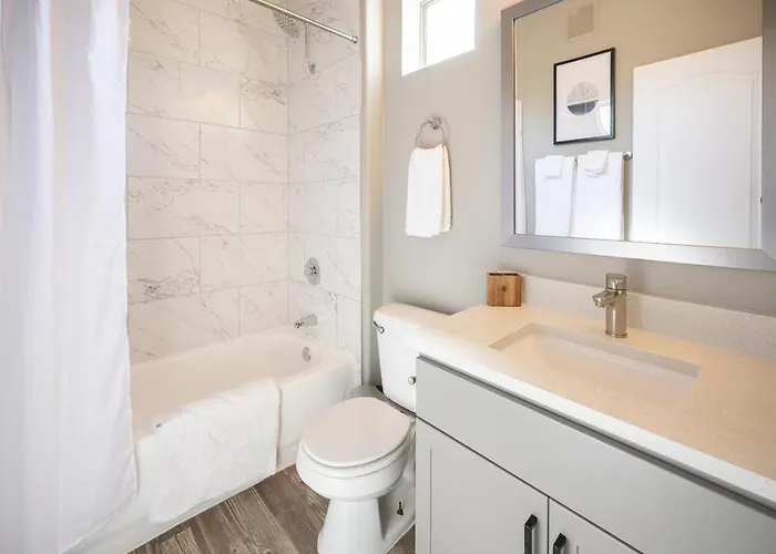 Apartment Landing - Modern With Amazing Amenities