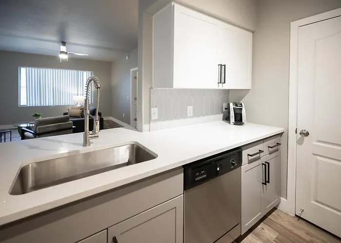 Apartment Landing - Modern With Amazing Amenities Phoenix