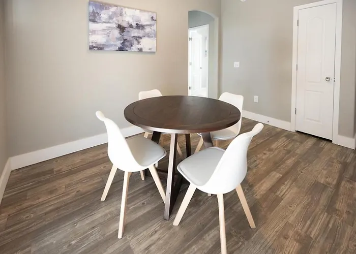 Apartment Landing - Modern With Amazing Amenities